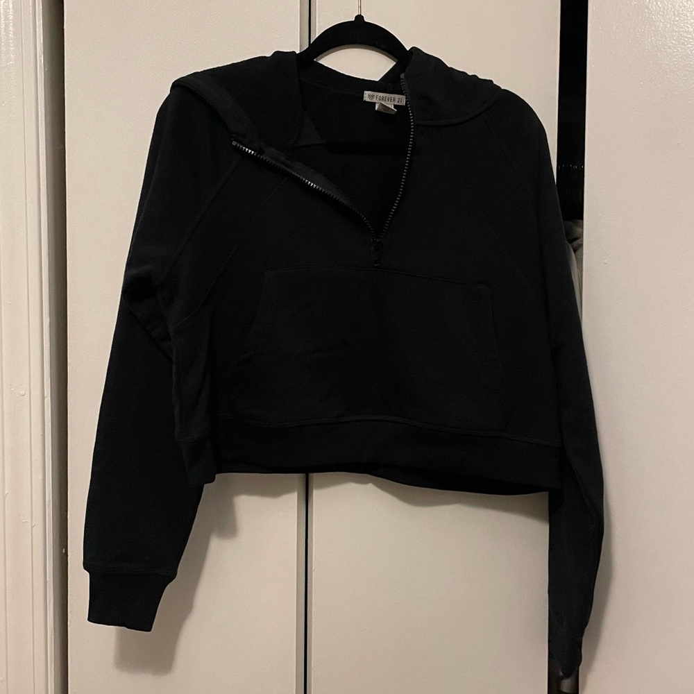 Women’s Black Cropped Zip Up Hoodie